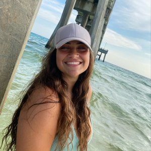 Meet your Posher, Maria